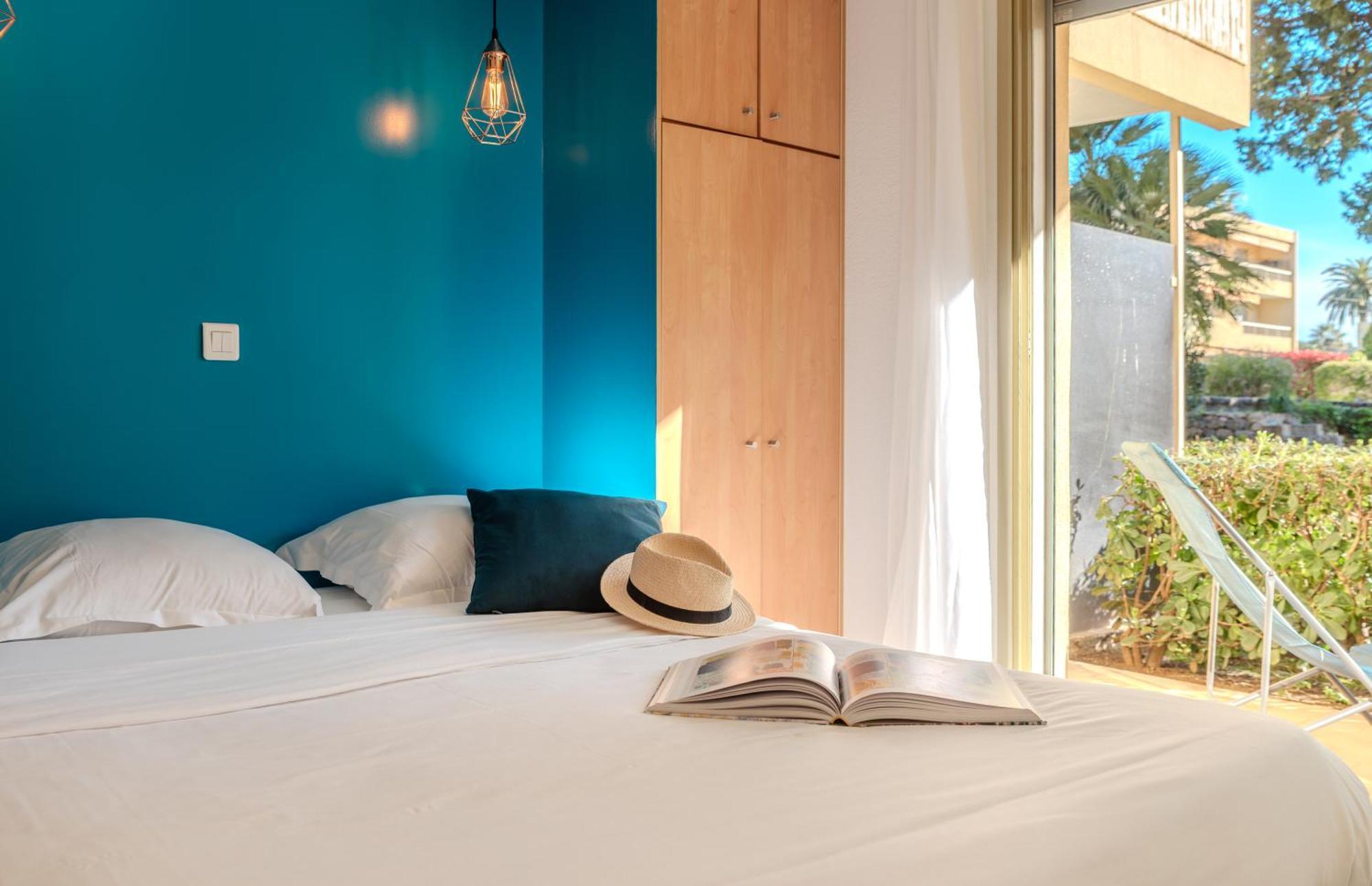 Les 15 Pins & La Mer -Your Green Getaway Near Sea & Beach Антиб Экстерьер фото